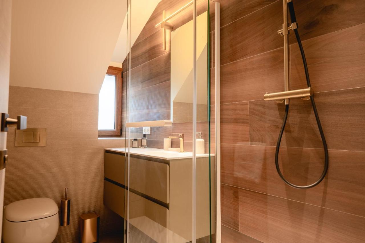 Le Nid Du Favre I - Charming Studio With Stunning Lake View Annecy Exterior photo